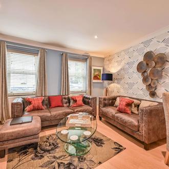 Seatin area in Lisburne place Luxury Town House self catering accommodation in Torquay.